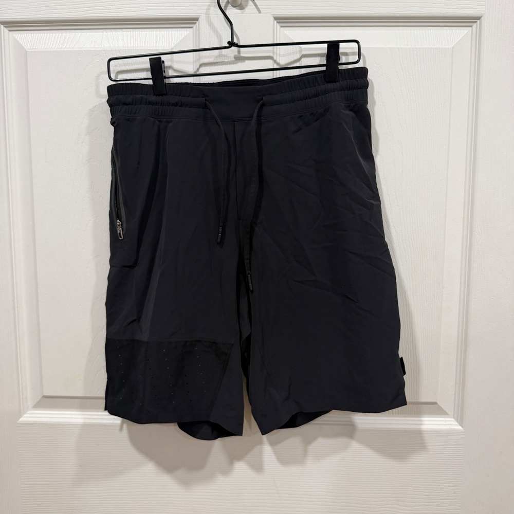 Lululemon Mens Black Activewear Training Shorts Zipper Pocket Size M